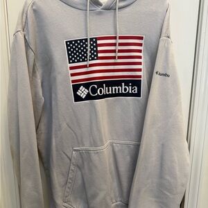 Columbia Men's Light Gray Hoodie with American Flag Design